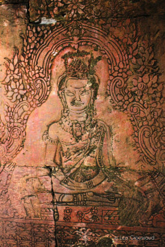 Bouddha en bas relief 